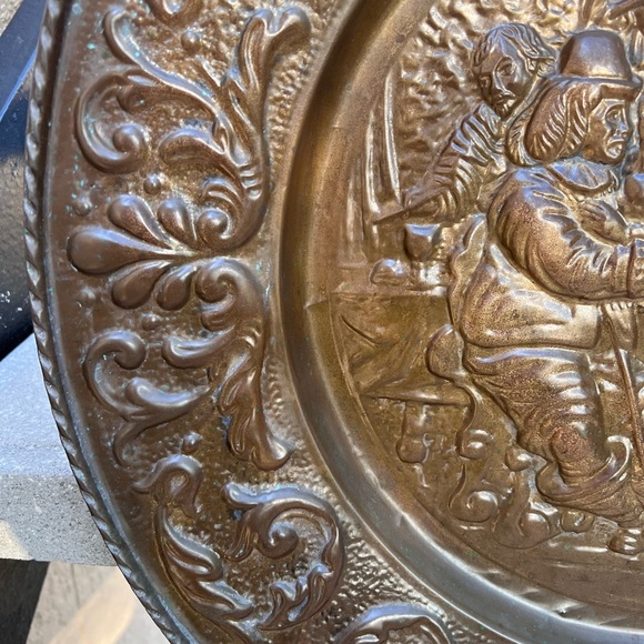 Vintage 1940's 23" Copper Tazza Hanging Platter, Decorative Plate, Embossed Brue - Picture 3 of 7